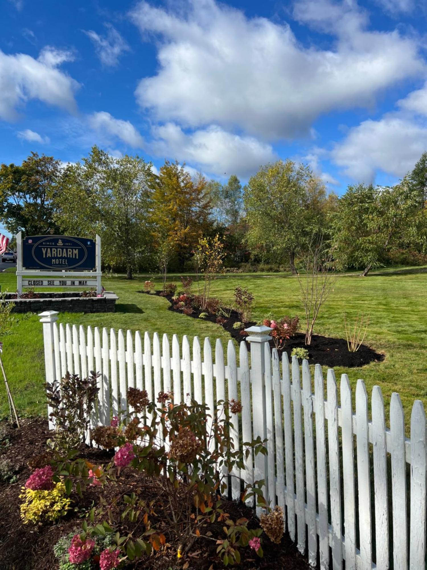Yardarm Motel Searsport Exterior foto